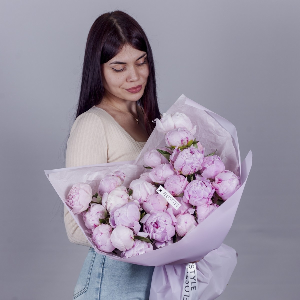 bolshoj buket iz pionov 25 pionov 13-1